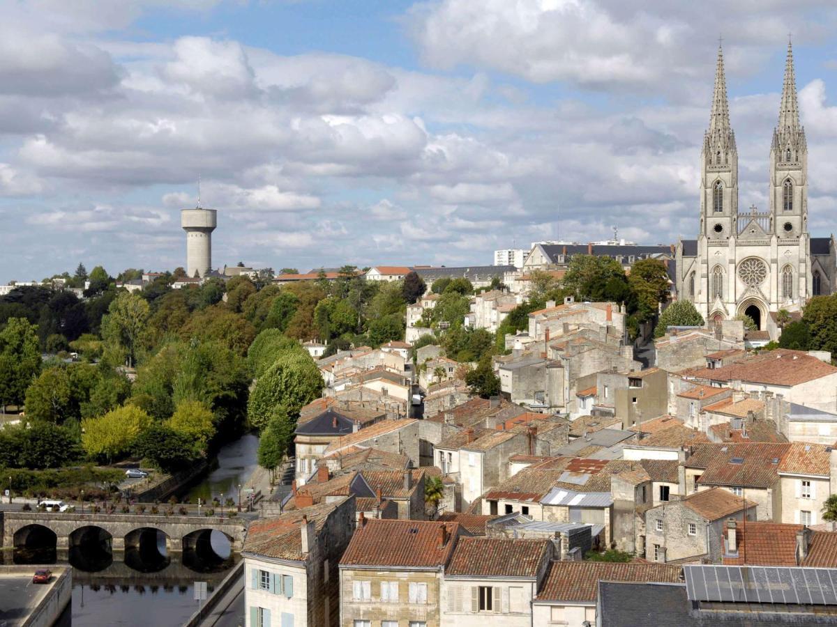 Ibis Budget Niort - Ла-Креш Экстерьер фото