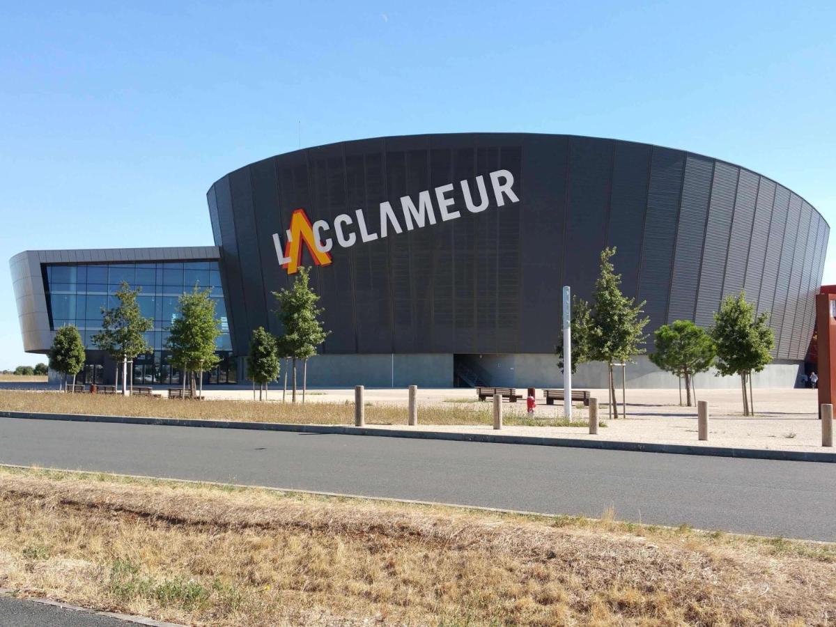 Ibis Budget Niort - Ла-Креш Экстерьер фото
